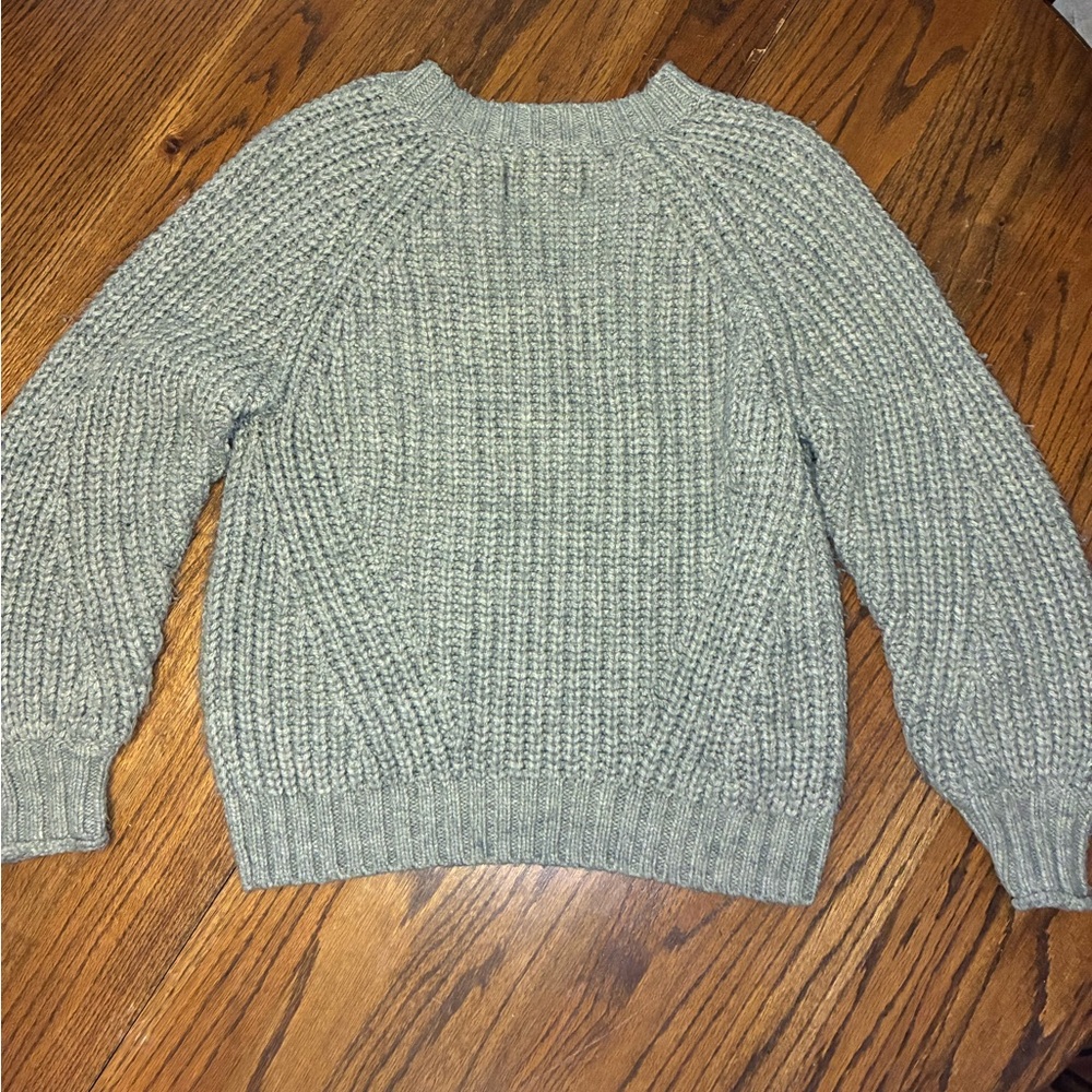 American Eagle Outfitters V-Neck Sweater - Green Vintage - Picture 6 of 6
